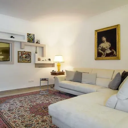 Luxury 2bedrooms *